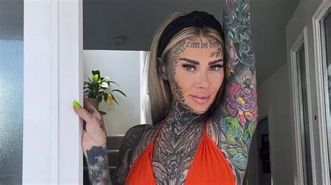 Britain S Most Tattooed Woman Who Spent K On Ink Immortalised In