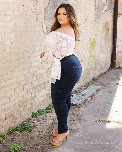 Repost Samanthanivia Fashionnovacurve Always Has The Hottest