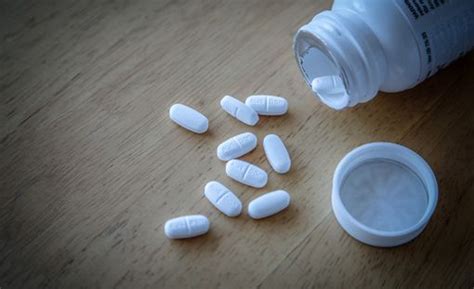 Tutkimus: Yli puolet myrkytykseen kuolleista oli käyttänyt reseptittömiä lääkkeitä