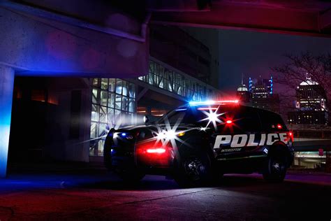 Ford Goes Hybrid For New 2019 Police Interceptor Utility Suv Motoring
