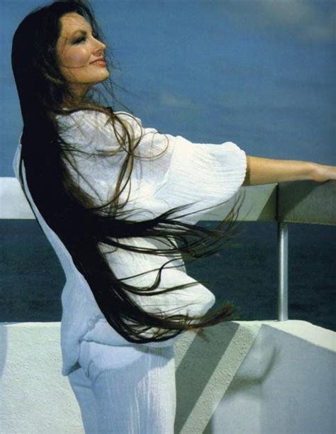 Axl rose long hair style. Crystal Gayle - My grandma Laura liked her :) | Long hair ...