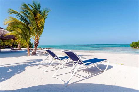 Ecco perché conviene farlo ora. Paradiso in vendita: comprare un'isola in Belize ai ...