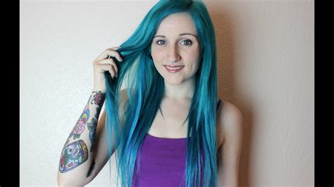 A super cool blue toned violet hair dye that can even give unbleached hair violet tones; PEACOCK BLUE HAIR DYE TIME! + Glued Extensions - YouTube