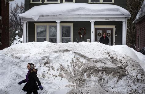 Buffalo Buried In Snow Pictures Reuters Snow Storm Snow Roll