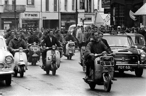 Mods And Rockers Fight In Seaside Towns In 1964 Mirror Online