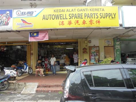 Pengunjung sebuah pusat beli belah di bukit tinggi, klang, digemparkan dengan kejadian rompakan sebuah kedai emas. Spare Part Kereta Di Klang | Amatmotor.co