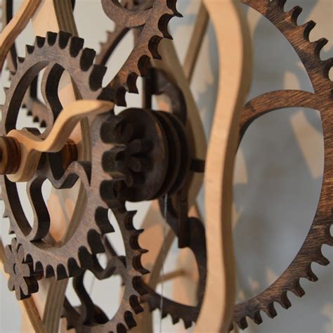 Wooden-Gear-Clocks.com - YouTube