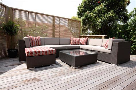 Living room, dining room, bedroom, lighting, household linen, tableware and more! Rattan Garden Furniture: Exotic Elegance And ...