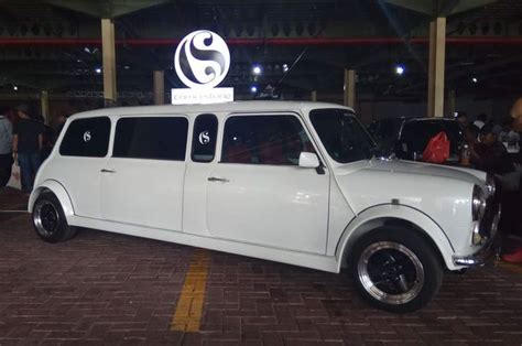 Ini Sosok Mini Cooper Limousine Terpanjang Di Indonesia