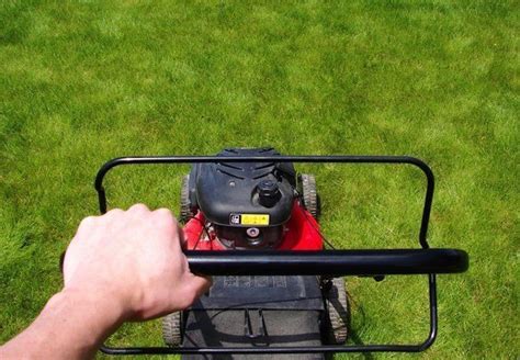 Keep These Lawn Mower Maintenance Tips In Mind And Let Your Equipment