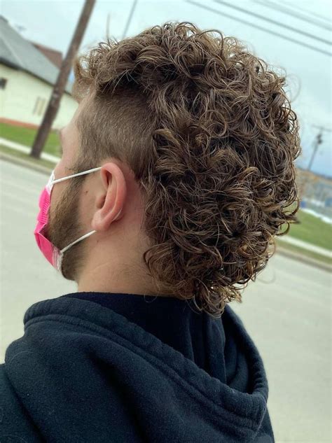 30 Stylish Modern Mullet Hairstyles For Men