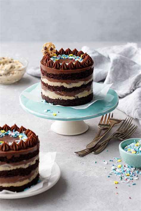 Cлоеные торты из мини шоколадного теста и печенья Вкусноповар