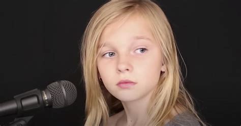 Außergewöhnlicher Auftritt Des Schüchternen 11 Jährigen Mit Dem Song