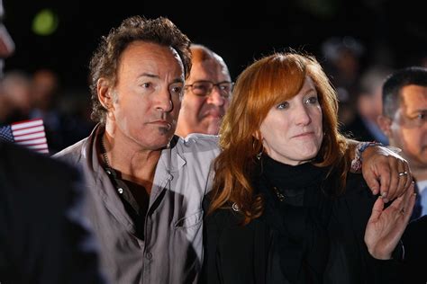 Who Is Bruce Springsteen S Wife All About Rocker S Enduring Romance With E Street Bandmate MEAWW