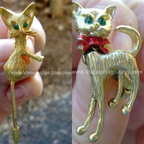 Vintage Cat Brooch Christmas Cat Pins Wagging Tail Cat Etsy Vintage