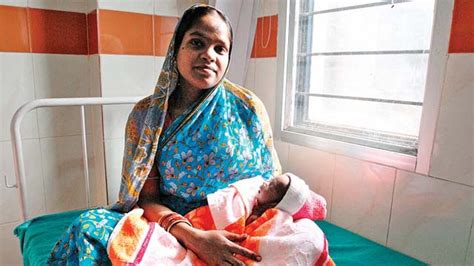 Janani Suraksha Scheme Provides 1400 Rupee To Pregnant Ladies गर्भवती महिलाओं को सरकार देती है