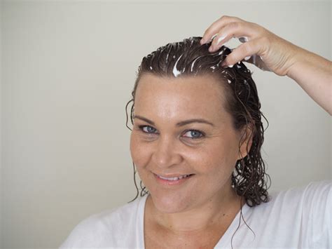 Braiding or twisting the hair when it's wet can allow it to set into a wavy look, while pin curls, sock curls, or bantu knots can also create magic. How to style fine curly hair - Hair Romance