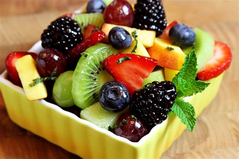 Arranging thanksgiving dinner is a great deal, as it involves proper planning of the menu, along with preparation of along with that, salad, whether it is made of vegetable or fruit, is highly health beneficial as well. Fruit Salad Wallpapers HD / Desktop and Mobile Backgrounds