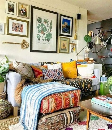 35 Charming Boho Living Room Decorating Ideas With Gypsy Style Homishome