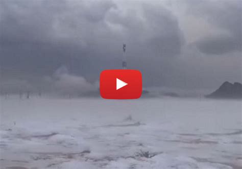 Meteo Cronaca Diretta Video Arabia Saudita Colpita Da Violente Tempeste Di Grandine Le