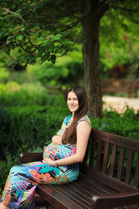 Search, discover and share your favorite photo shoot gifs. Pregnancy photoshoot in Holland park, London - Margarita ...