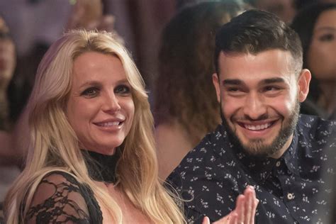 britney spears and sam asghari show off their hot bodies top entertainment news