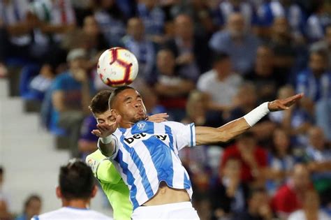 For faster navigation, this iframe is preloading the wikiwand page for גביע המלך הספרדי. גביע המלך: ולנסיה ואתלטיקו מדריד ניצלו ממבוכה