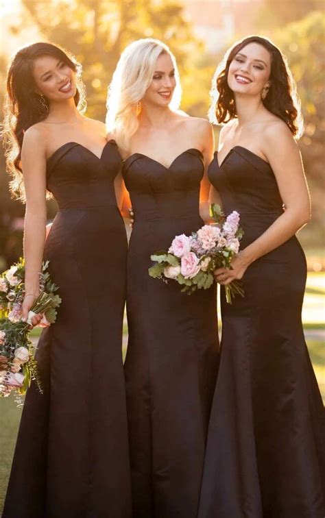 Trends And Tips For Choosing Bridesmaids Dresses Pretty Happy Love Wedding Blog Essense