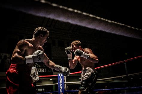 Sports Photography 101 How To Shoot A Boxing Match Photocrowd