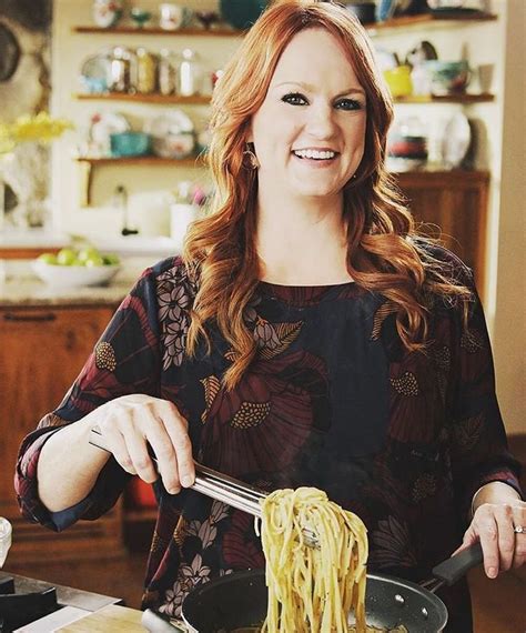 I cook uneven bacon at 350 degrees. The 10 Best Kitchen Hacks From The Pioneer Woman | Pioneer ...