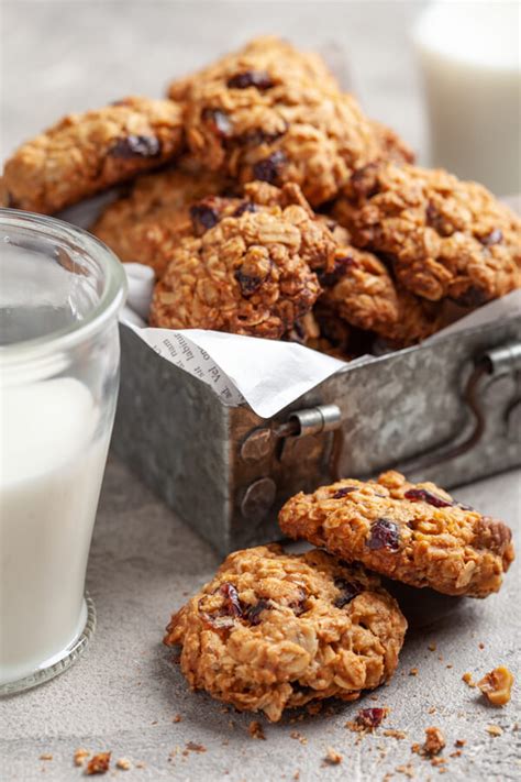 Beat margarine at medium speed with an electric mixer until light and fluffy; Oatmeal Cranberry Raisin Cookies Recipe | CDKitchen.com