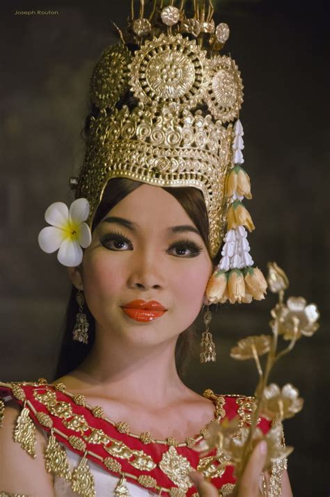 Cambodian Dancer Cambodian Women Cambodia Headpiece