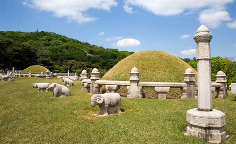 Traditional Korean Funeral Practices: Burial Mounds Pt. 1 | KoreabyMe
