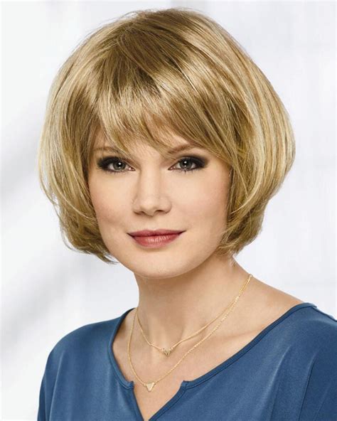short angled bob wigs with feathery layers