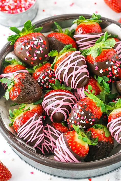 Easy Chocolate Covered Strawberries Life Love And Sugar
