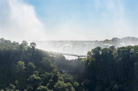 Visit Victoria Falls Zimbabwe Or Zambia The Crowded Planet Visit
