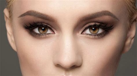 Best Makeup For Hazel Eyes Surprising Makeup Tips For Hazel Eyes