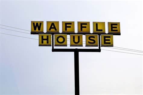 Waffle House closes 365 restaurants amid coronavirus crisis