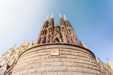 Temple Expiatoire De La Famille Sainte Sagrada Familia Barcelone