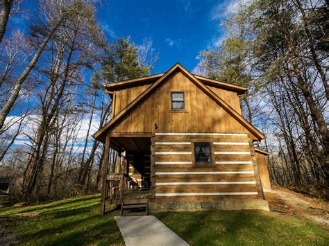 Explore all the beauty of hocking hills and enjoy our newly renovated cabin on 10 secluded acres located just south of logan. Cabin by Logan, Hocking Hills | Hot tub house, Hot tub ...