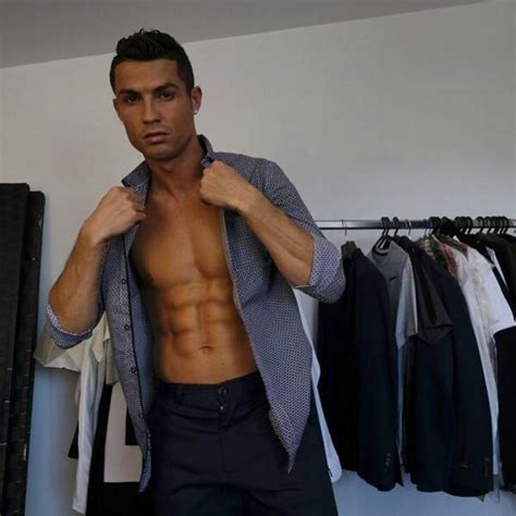 Prime members enjoy free delivery and exclusive access to music, movies, tv shows, original audio series, and kindle books. Wardrobe Time from Cristiano Ronaldo's Hottest Instagram Pics | E! News