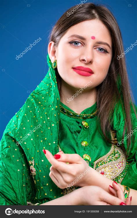 Beautiful Fashion Indian Woman Portrait With Oriental Accessorie