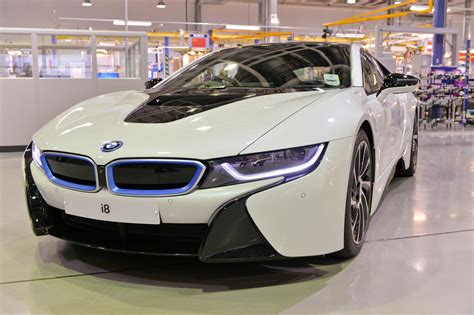 Automakers, sports car brands and supercar names that start with e. Top Car News UK POWER BEHIND REVOLUTIONARY NEW BMW i8 PLUG ...