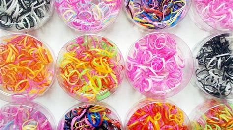 Look through examples of gaya rambut translation in sentences, listen to pronunciation and learn grammar. Kenapa Getah Rambut Plastik Bahaya? | SINAR