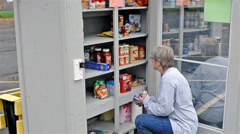 Outdoor Food Pantries Called Blessing Boxes Offer Help During Covid 19