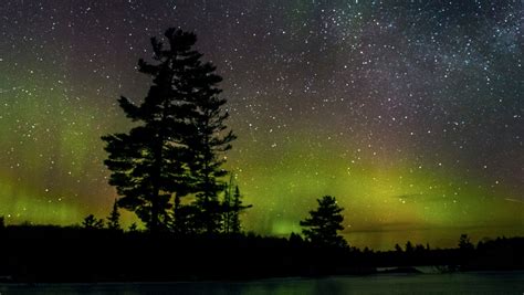 Look Up You May Be Able To See The Northern Lights In Canada Friday