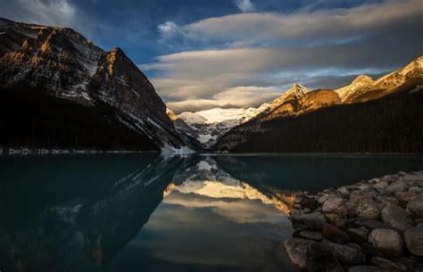 10 Iconic Natural Landmarks In Canada Cbc News