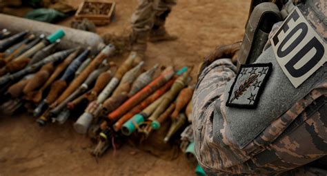 Air Force Eod Iraqi Army Technicians Destroy Stockpile Of Munitions