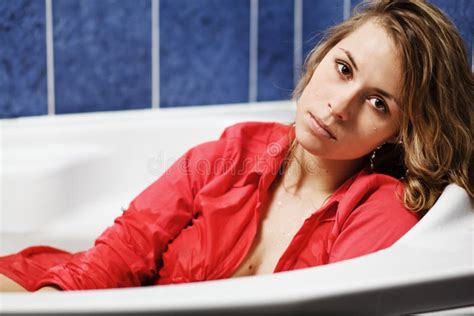 Woman In Bathtub Stock Image Image Of Girl Alone Clean 22527961