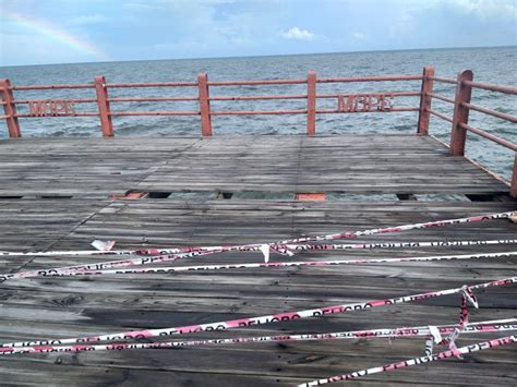Plazoletas De Los Pescadores En El Malec N Est En Completo Deterioro